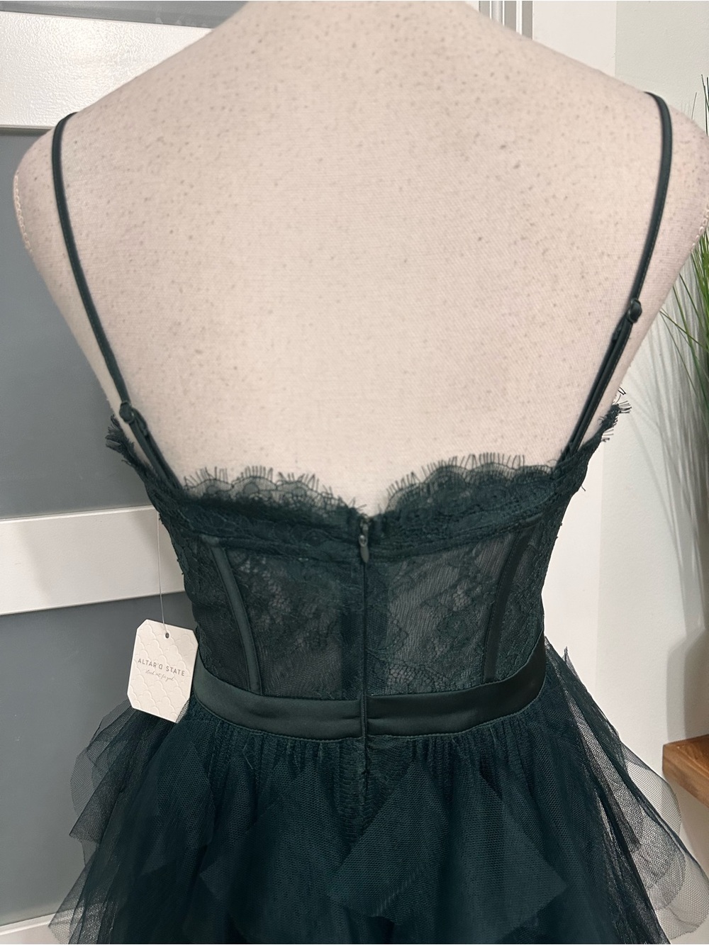 Alrar’d State Evelinah Ruffle Tulle Maxi Dress Hunter Green Medium Fairycore NWT - Picture 10 of 11